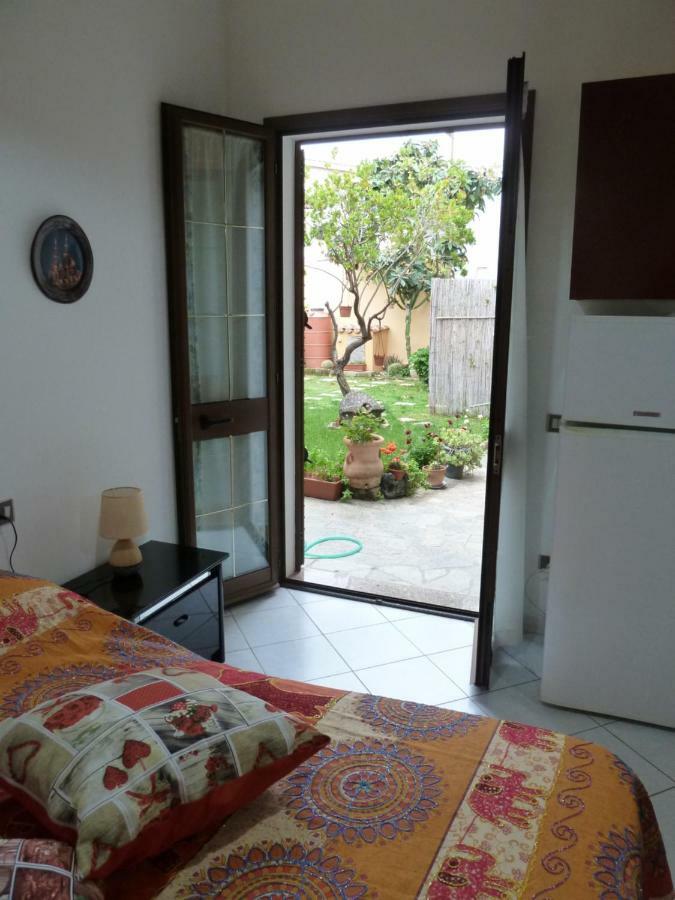 Casa Vacanze Rose E Fiori Sardegna 圣维托 外观 照片